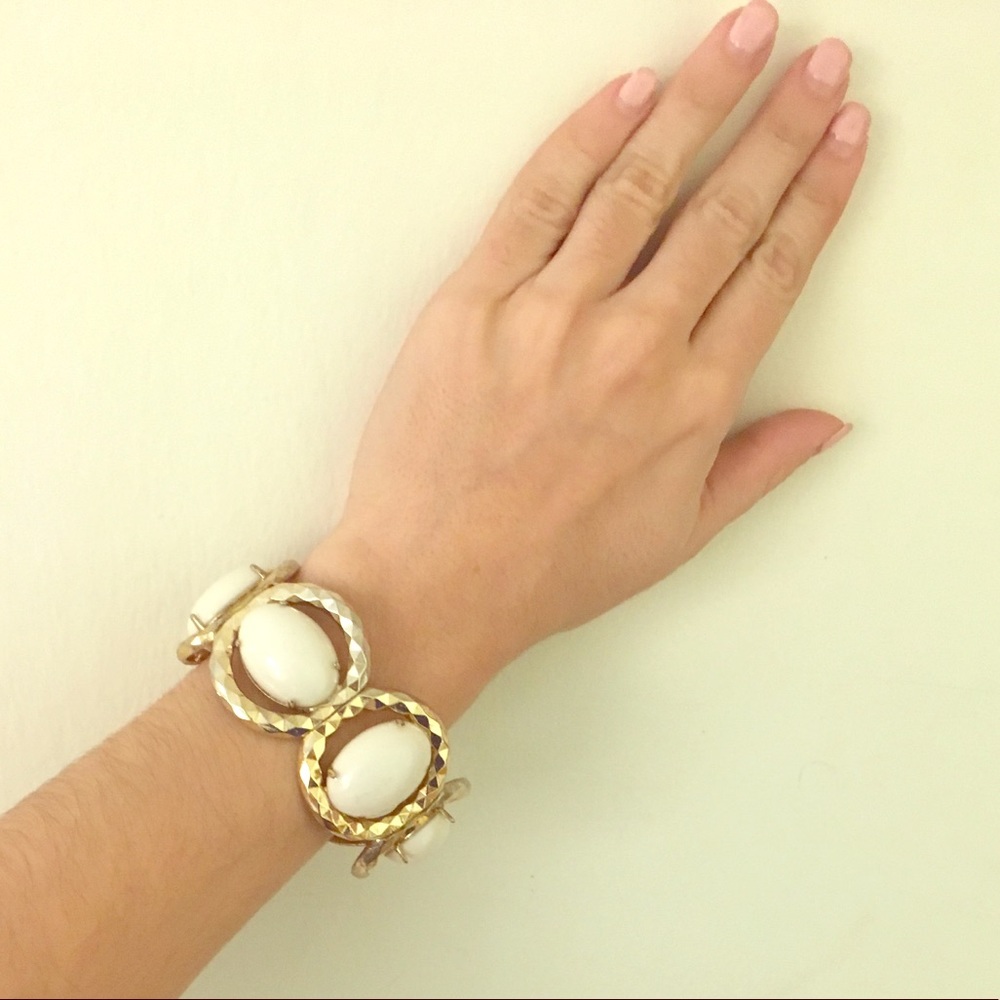White and gold colored bangle